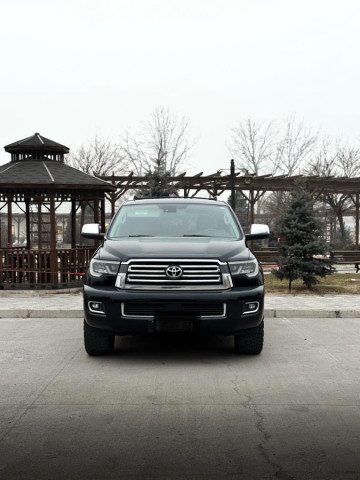 Toyota Sequoia