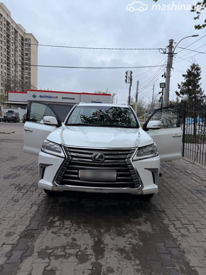 Lexus LX