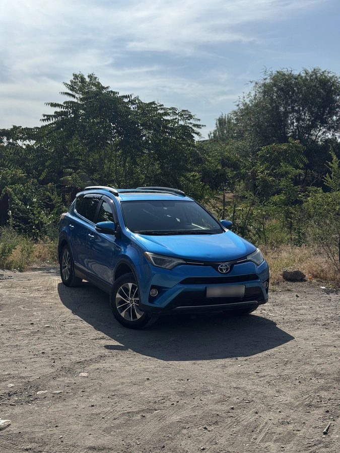 Toyota RAV4 IV (XA40) Рестайлинг 2016