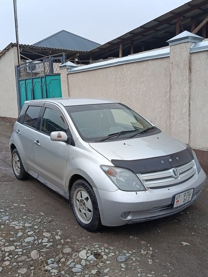 Toyota Ist
