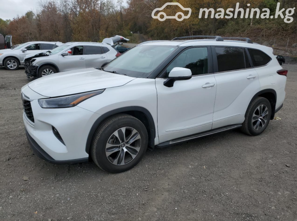 Toyota Highlander IV (U70)