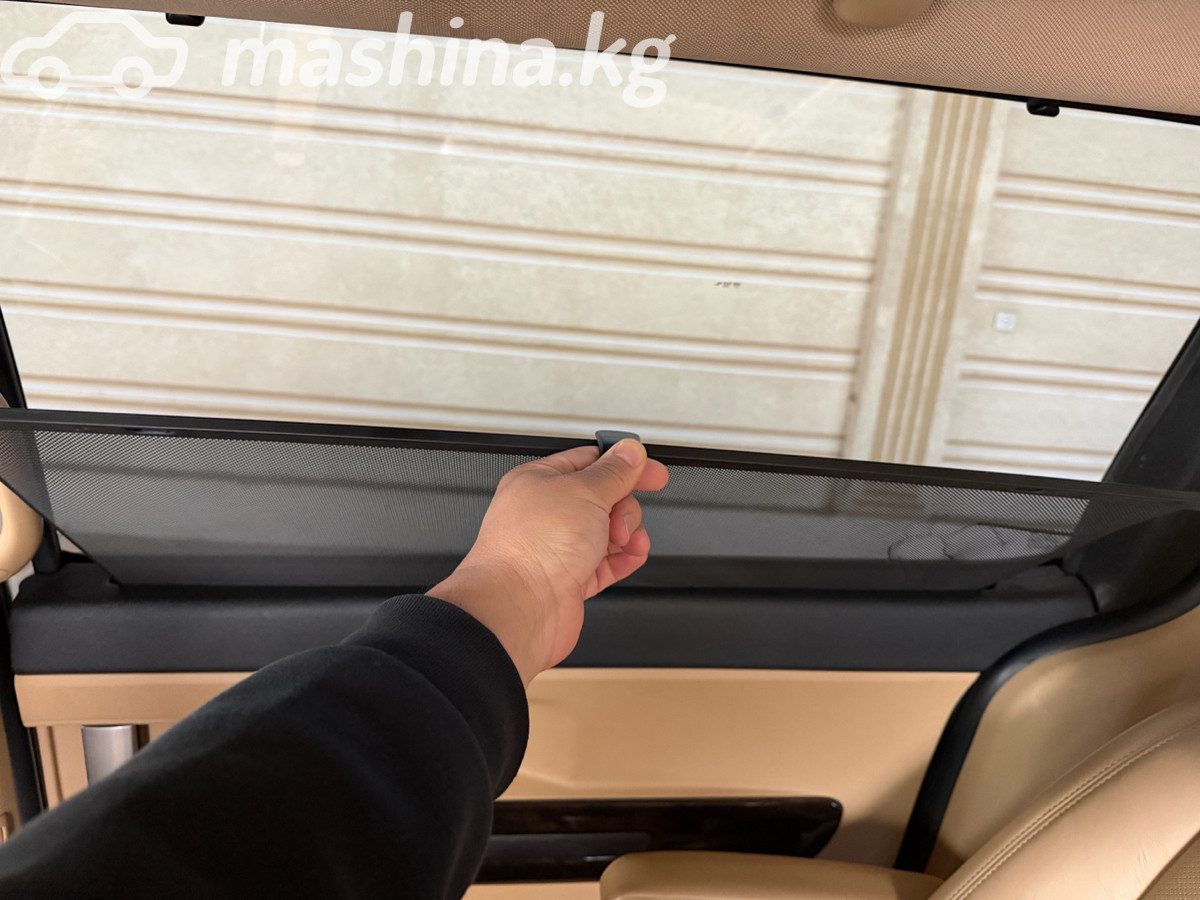 Kia Carnival III