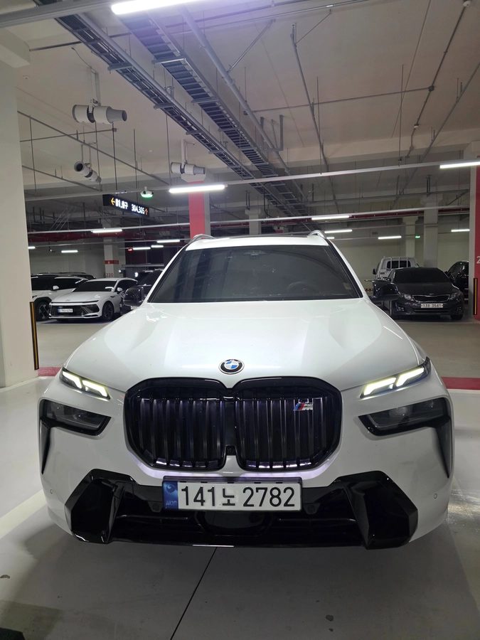 BMW X7 I (G07) Рестайлинг 2023