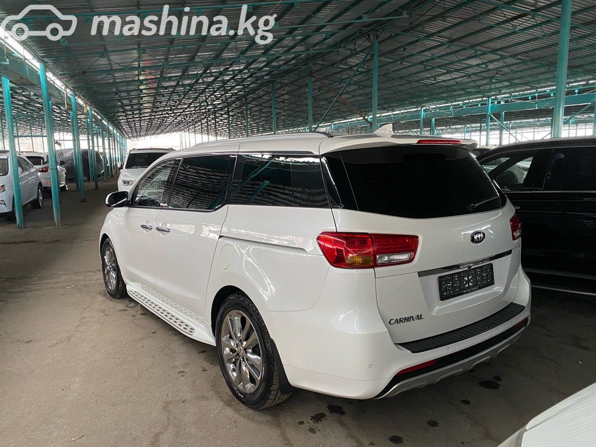 Kia Carnival III