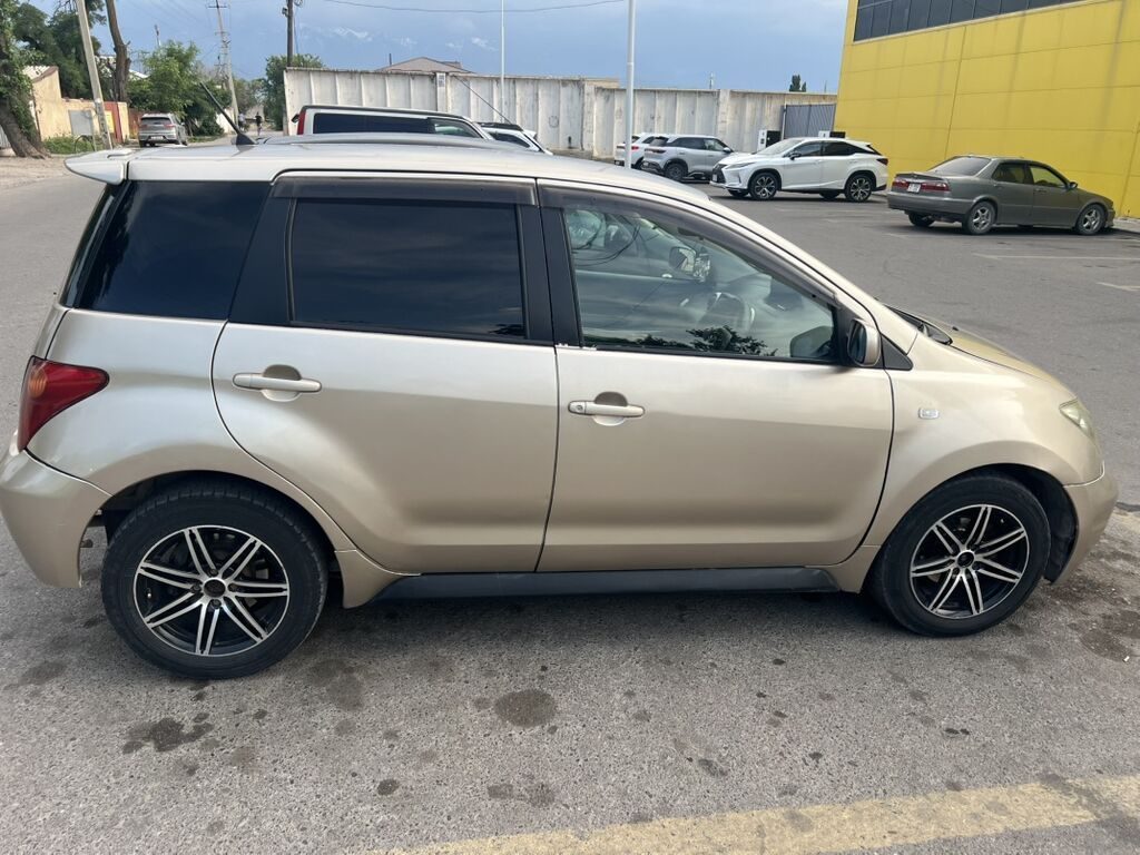 Toyota Ist
