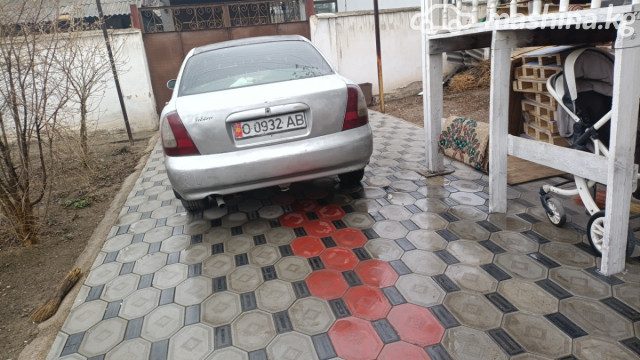 Daewoo Nubira
