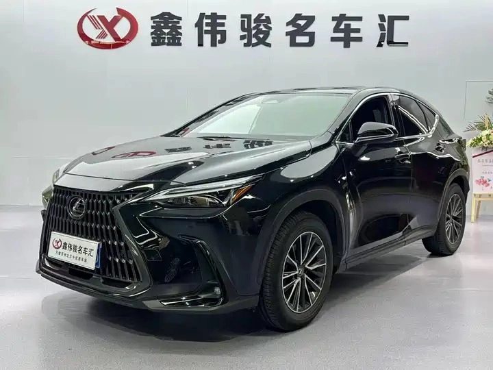 Lexus NX II 2023