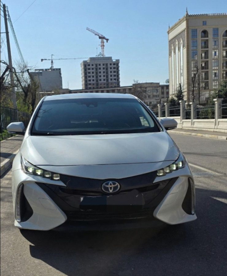 Toyota Prius IV Рестайлинг (XW50)