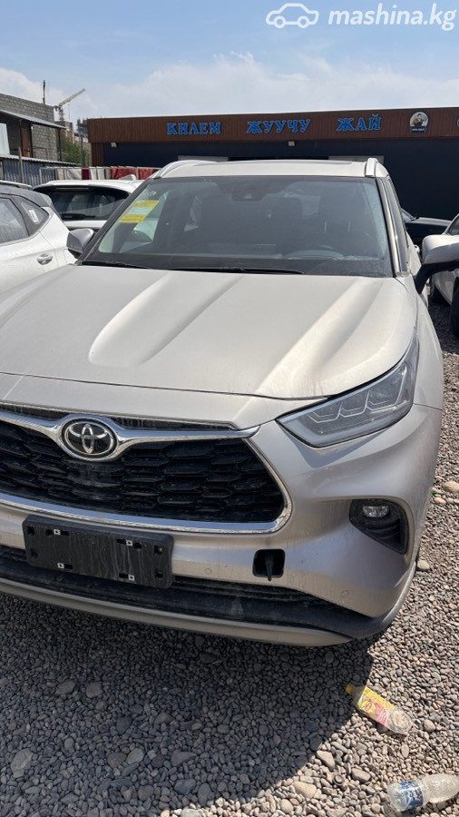 Toyota Highlander IV (U70)