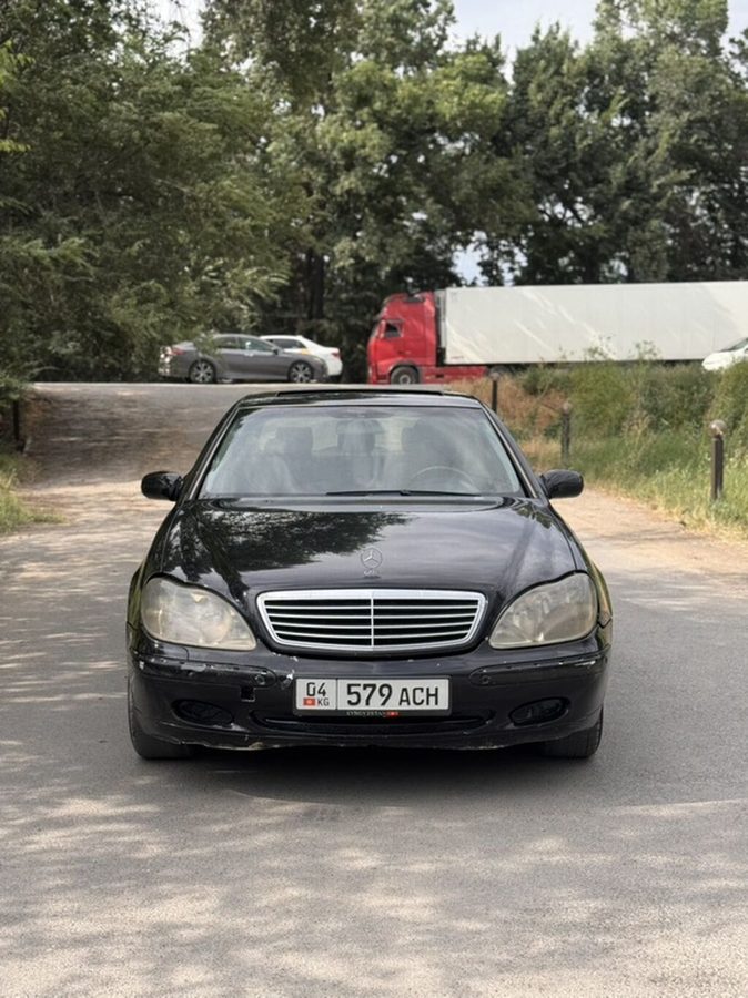 Mercedes-Benz S-Class