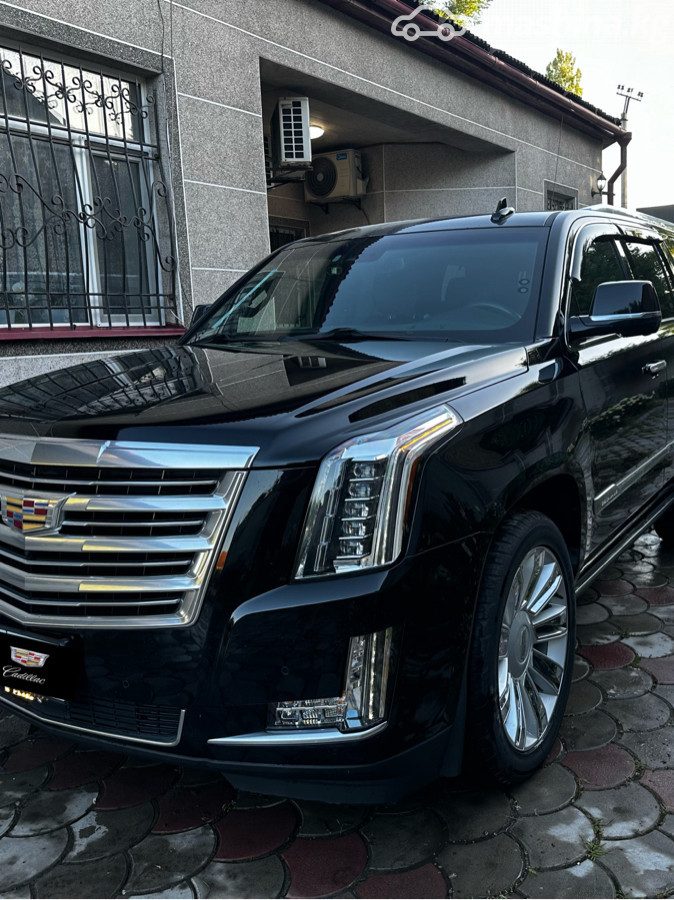 Cadillac Escalade IV