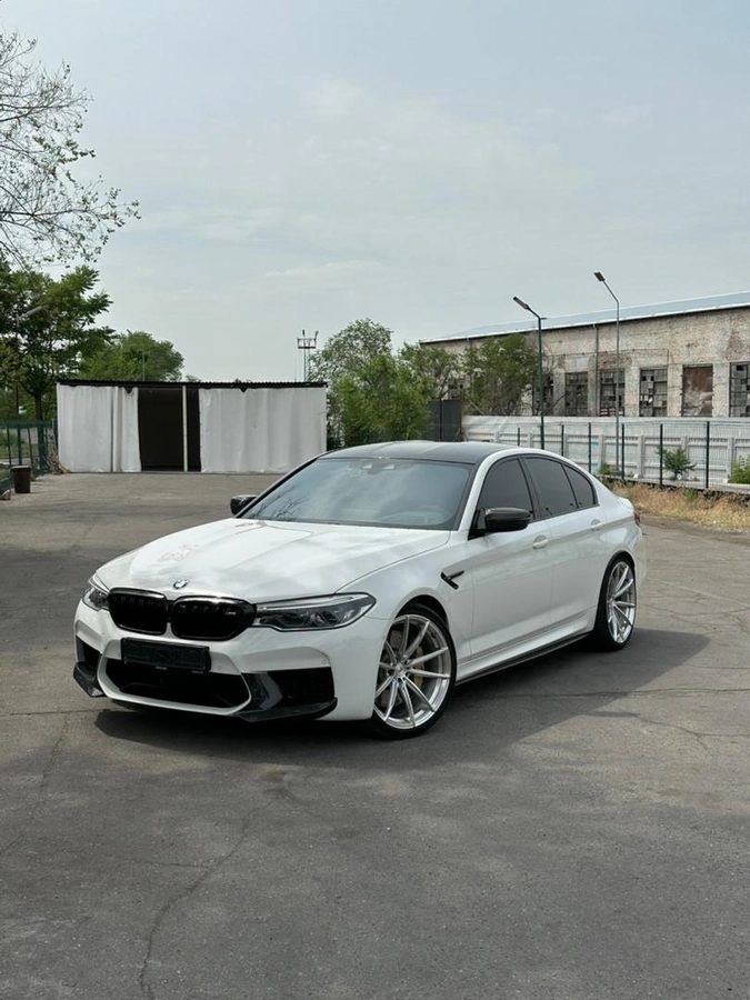 BMW M5 VI (F90) 2019