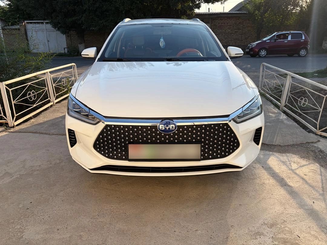 BYD E2 I Standard Electro AT