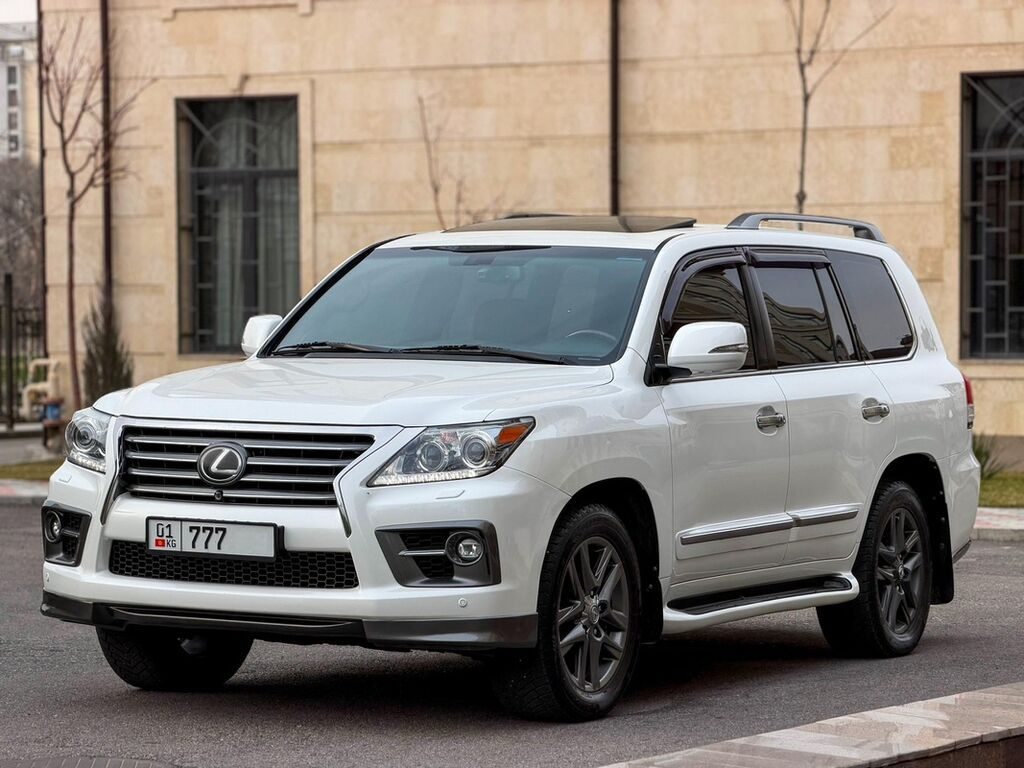 Lexus LX