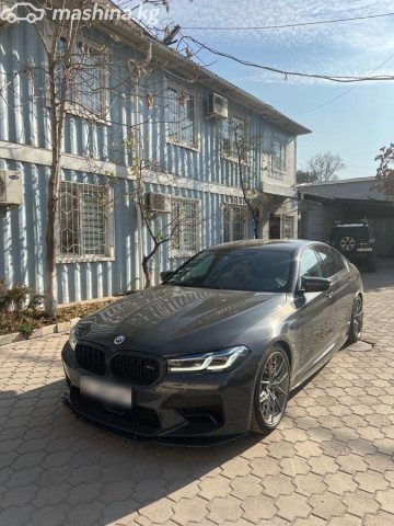 BMW M5