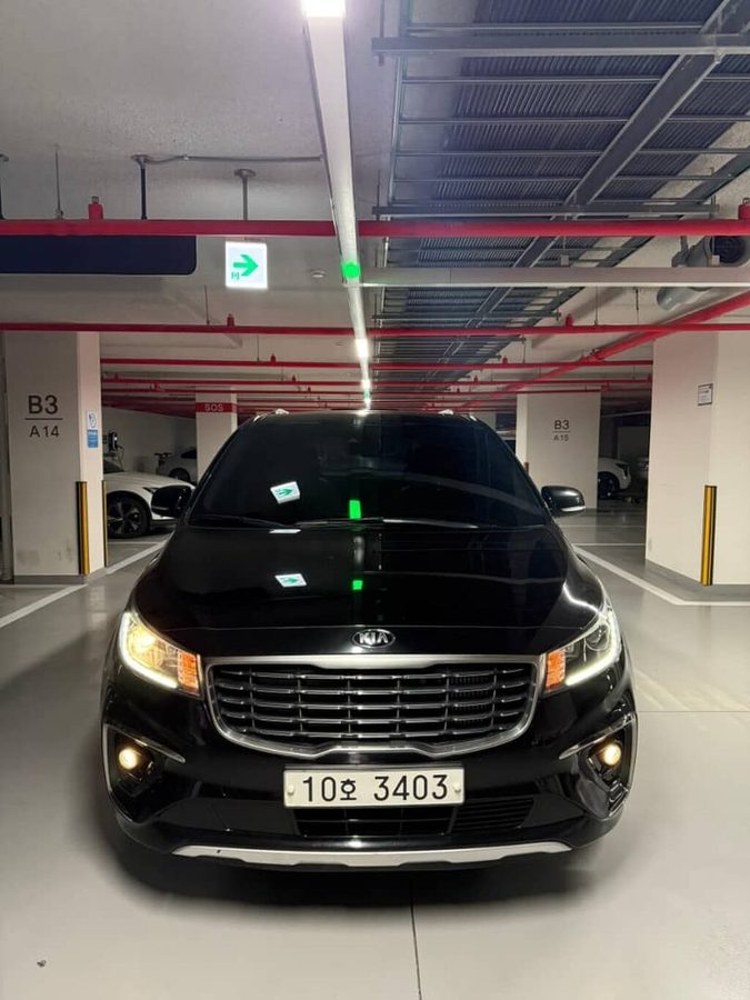 Kia Carnival