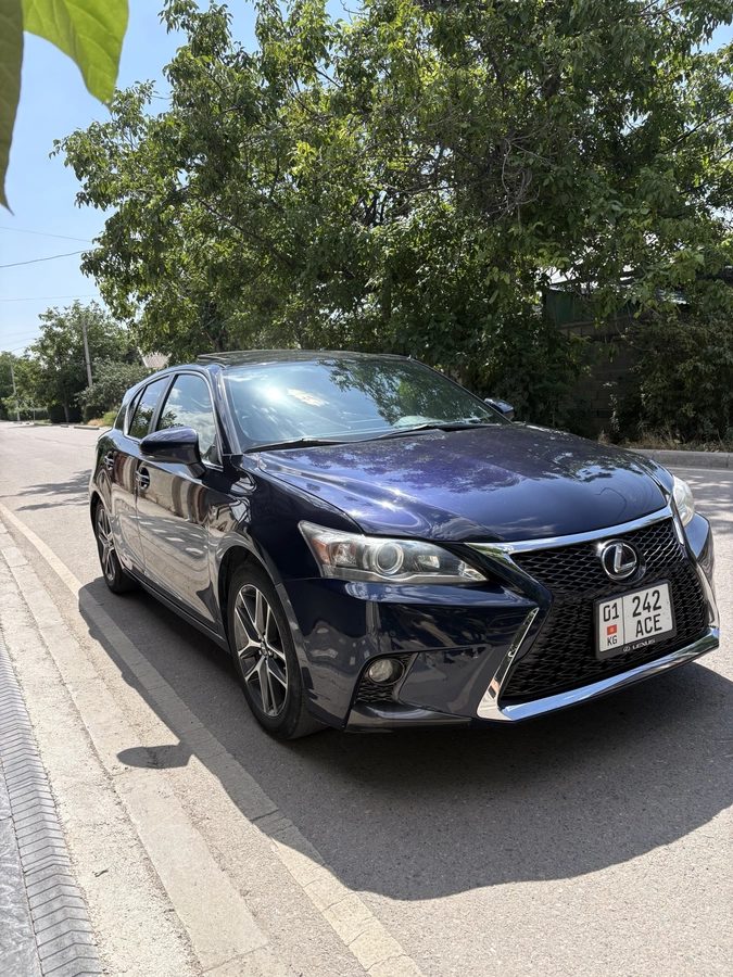 Lexus CT I Рестайлинг 2 200h 1.8hyb CVT