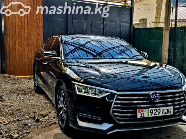 BYD E9