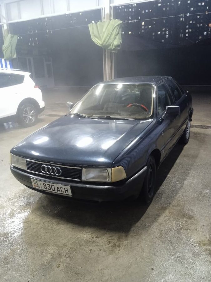 Audi 80