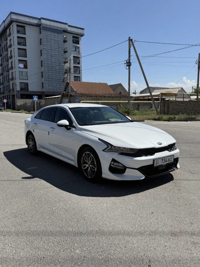 Kia K5 III 2020