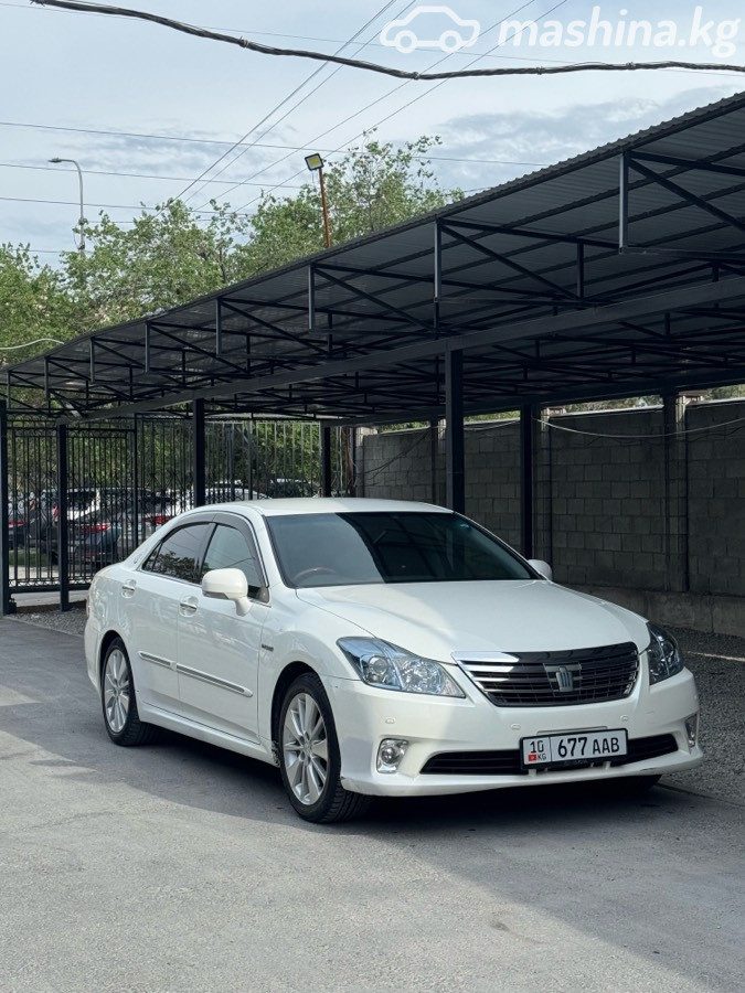 Toyota Crown XIII (S200)
