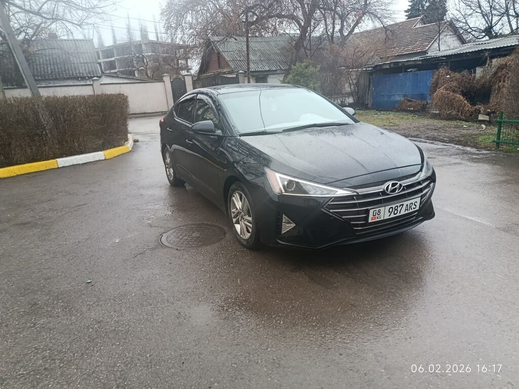 Hyundai Elantra