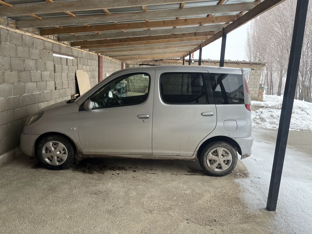 Toyota Funcargo