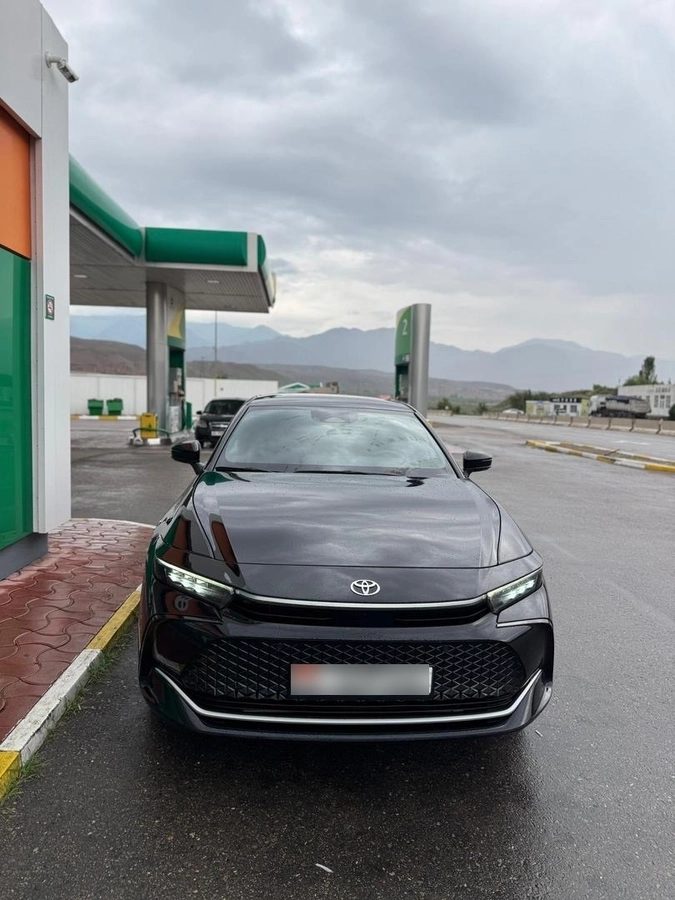 Toyota Crown XVI (S230) 2023