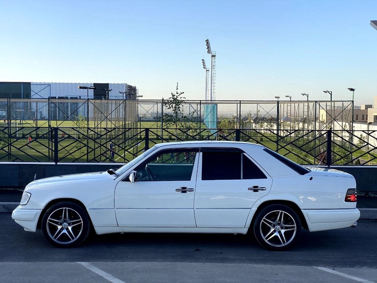 Mercedes-Benz E-Класс I (W124) 1994