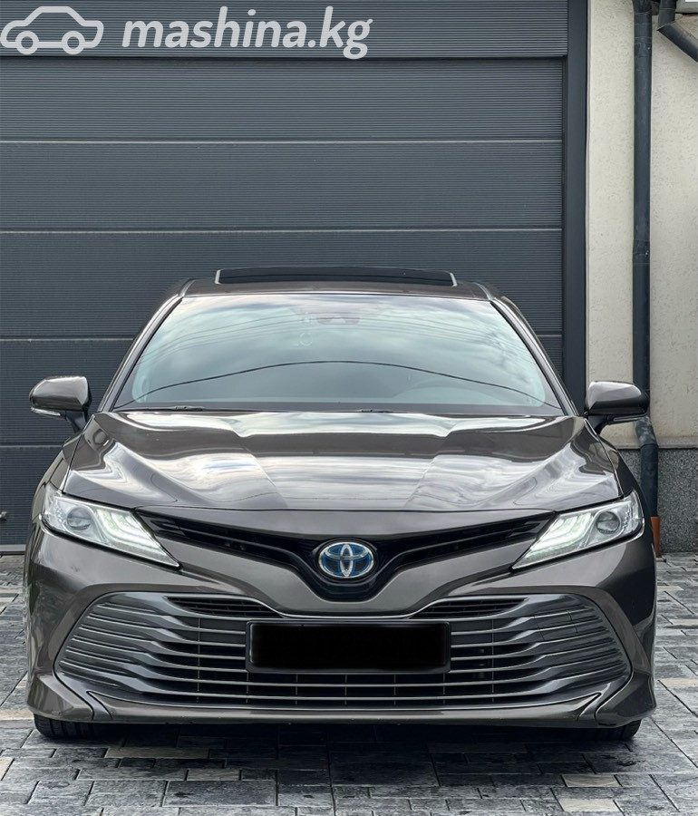Toyota Camry VIII (XV70)
