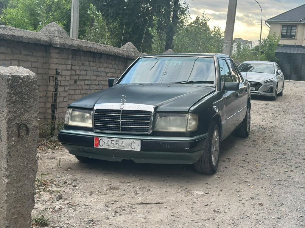 Mercedes-Benz W124
