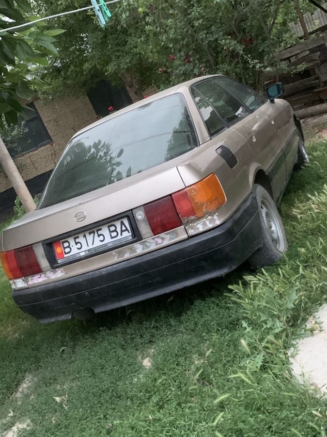 Audi 80