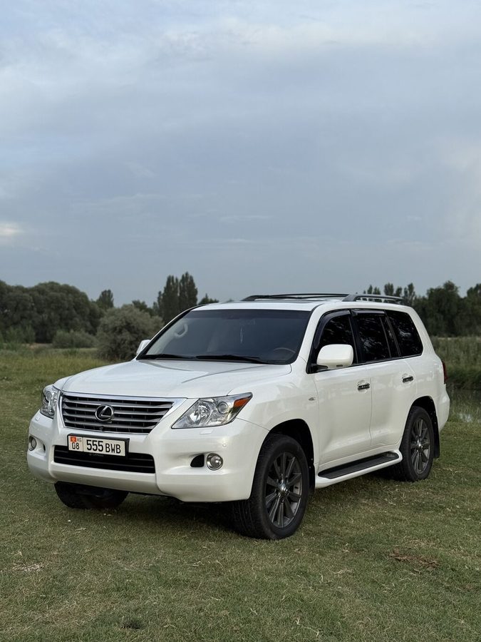 Lexus LX