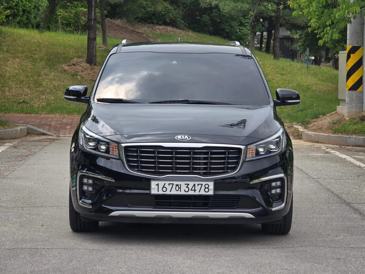 Kia Carnival III 2019