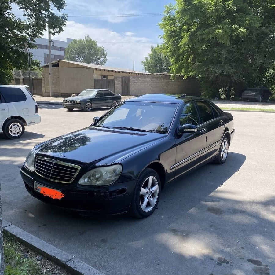 Mercedes-Benz S-Class