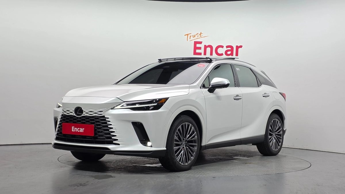 Lexus RX V 2025