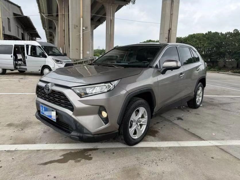 Toyota RAV4 V (XA50) 2022