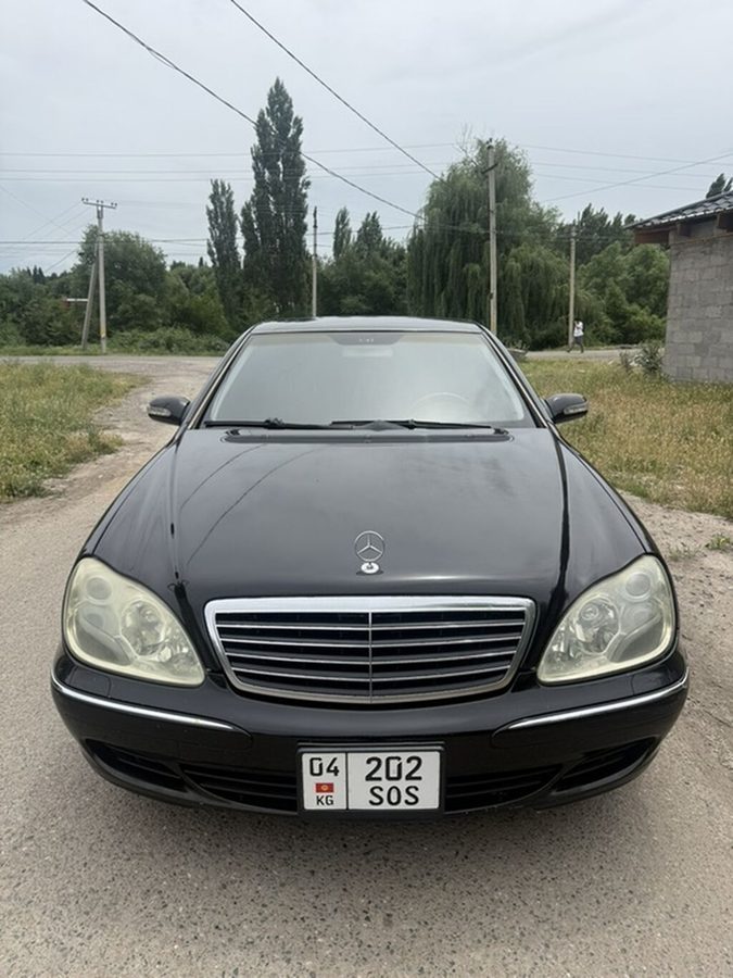 Mercedes-Benz S-Class