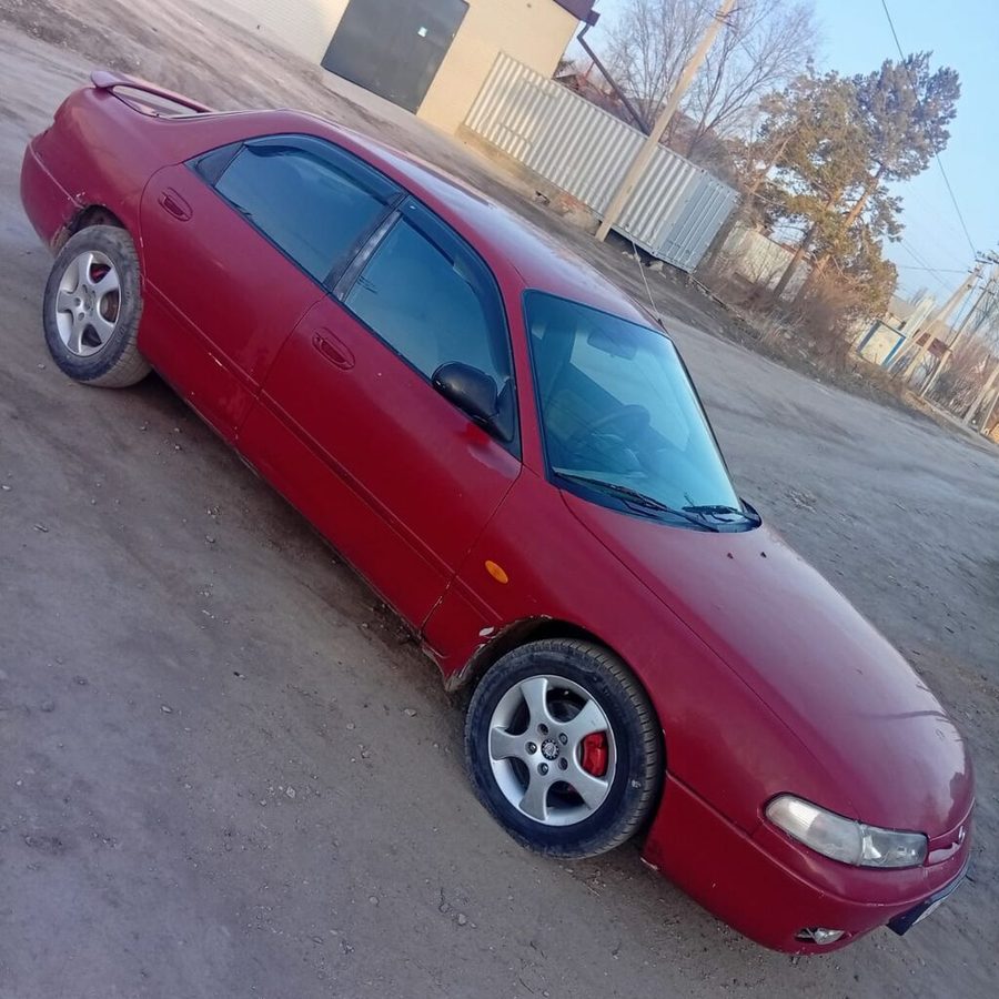 Mazda Cronos