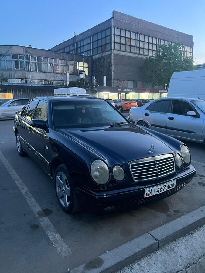 Mercedes-Benz E-Class