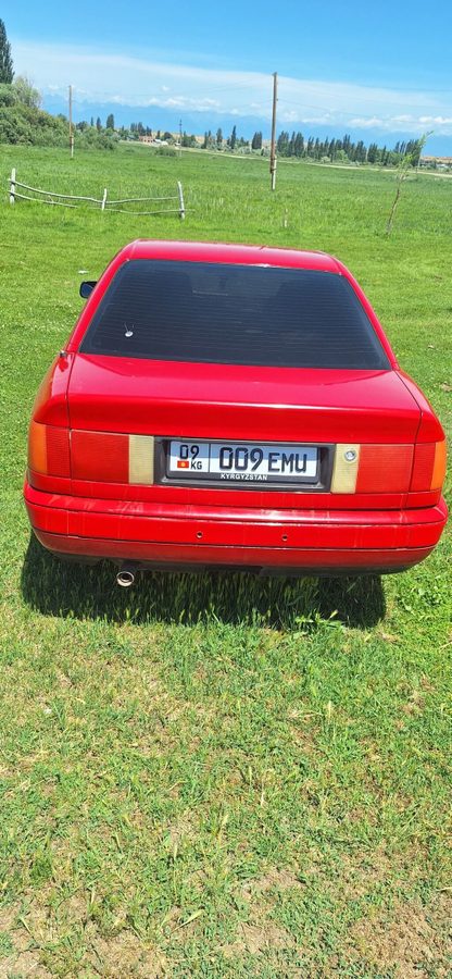 Audi 100
