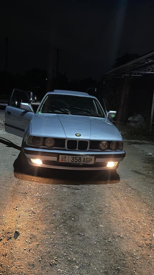 BMW 525