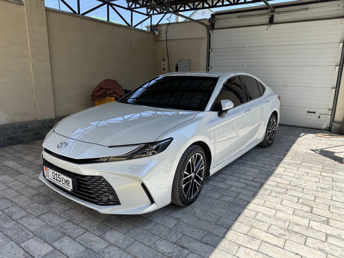 Toyota Camry IX (XV80) 2024