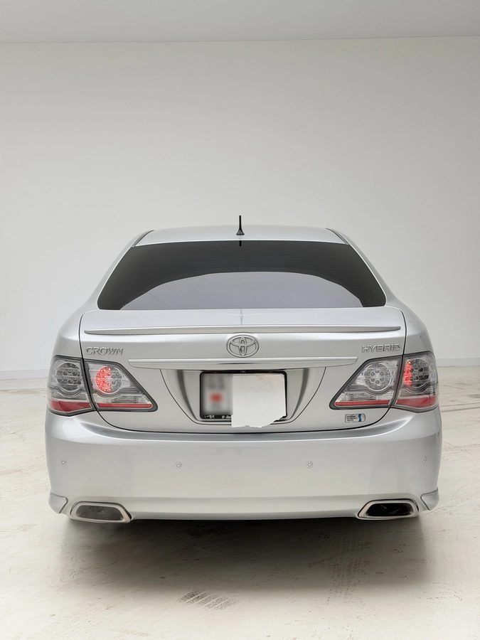 Toyota Crown XIII (S200) 2008