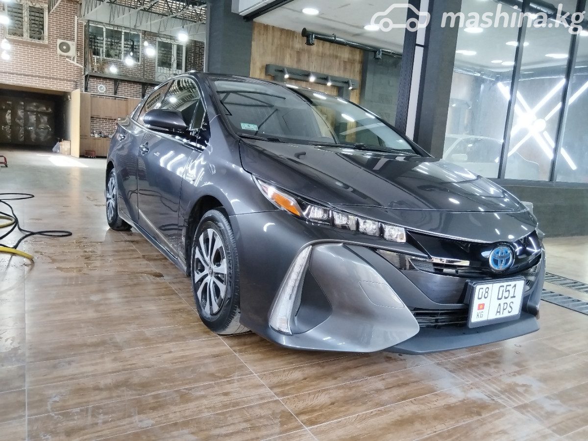 Toyota Prius IV (XW50)