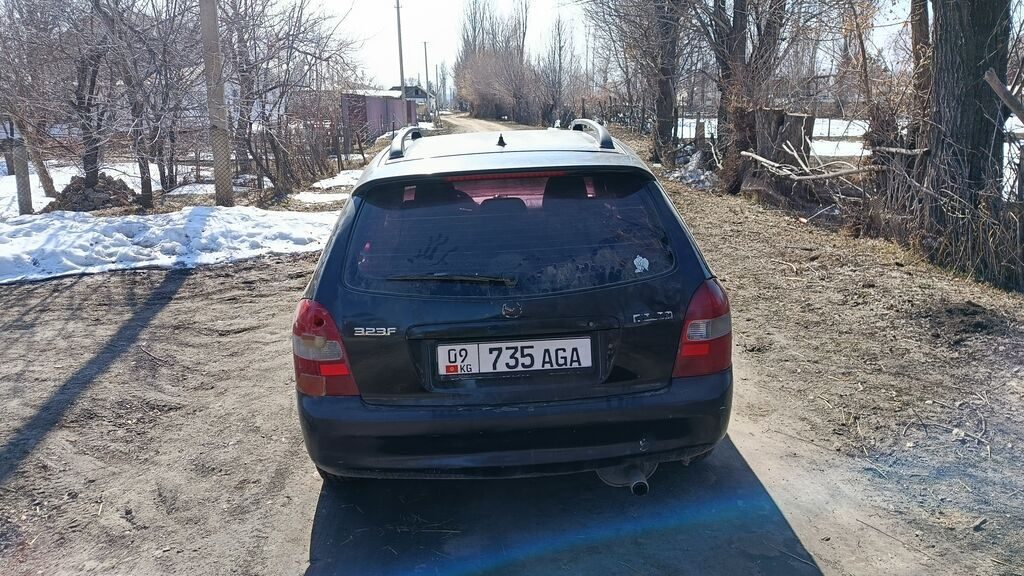 Mazda 323