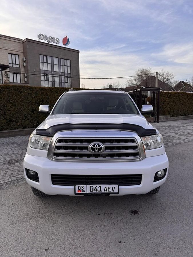 Toyota Sequoia