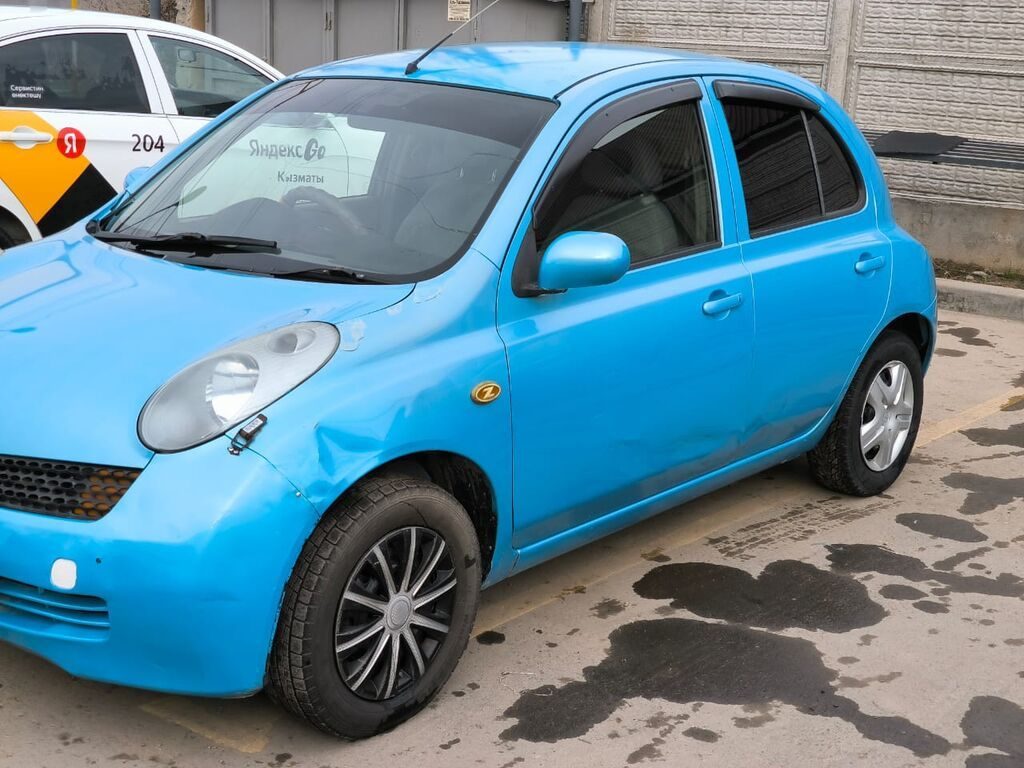 Nissan March