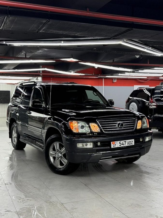 Lexus LX