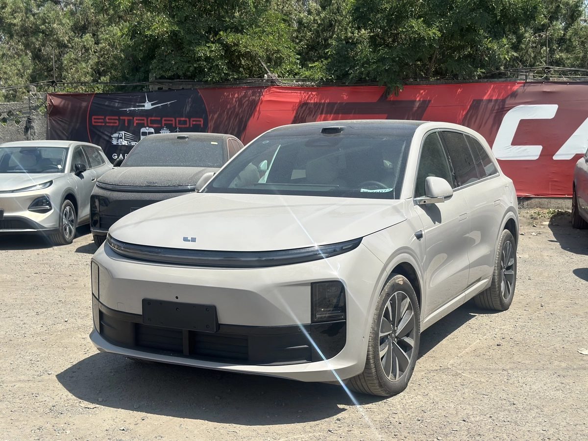 LiXiang L6 2025